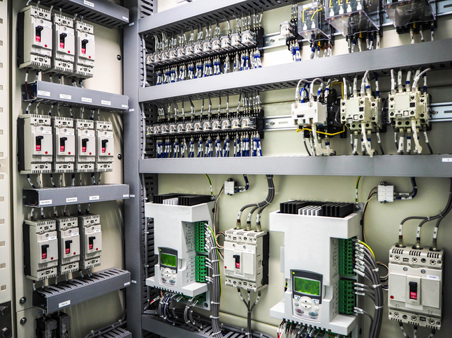 KPM - Sistemas de Distribuição Elétrica & Iluminação
